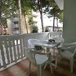 Dolomiti Apartment *